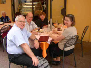 Dub Wright, Bob Doan, Mimi Wells Doan '64 and Sue Harris Wright '61 at lunch in Luca